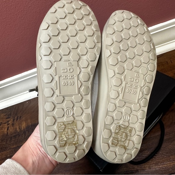 NEW in Box ShuShop Paula Toddler Beige Croco Size 11 Silver Detail Gray Star - Picture 3 of 7